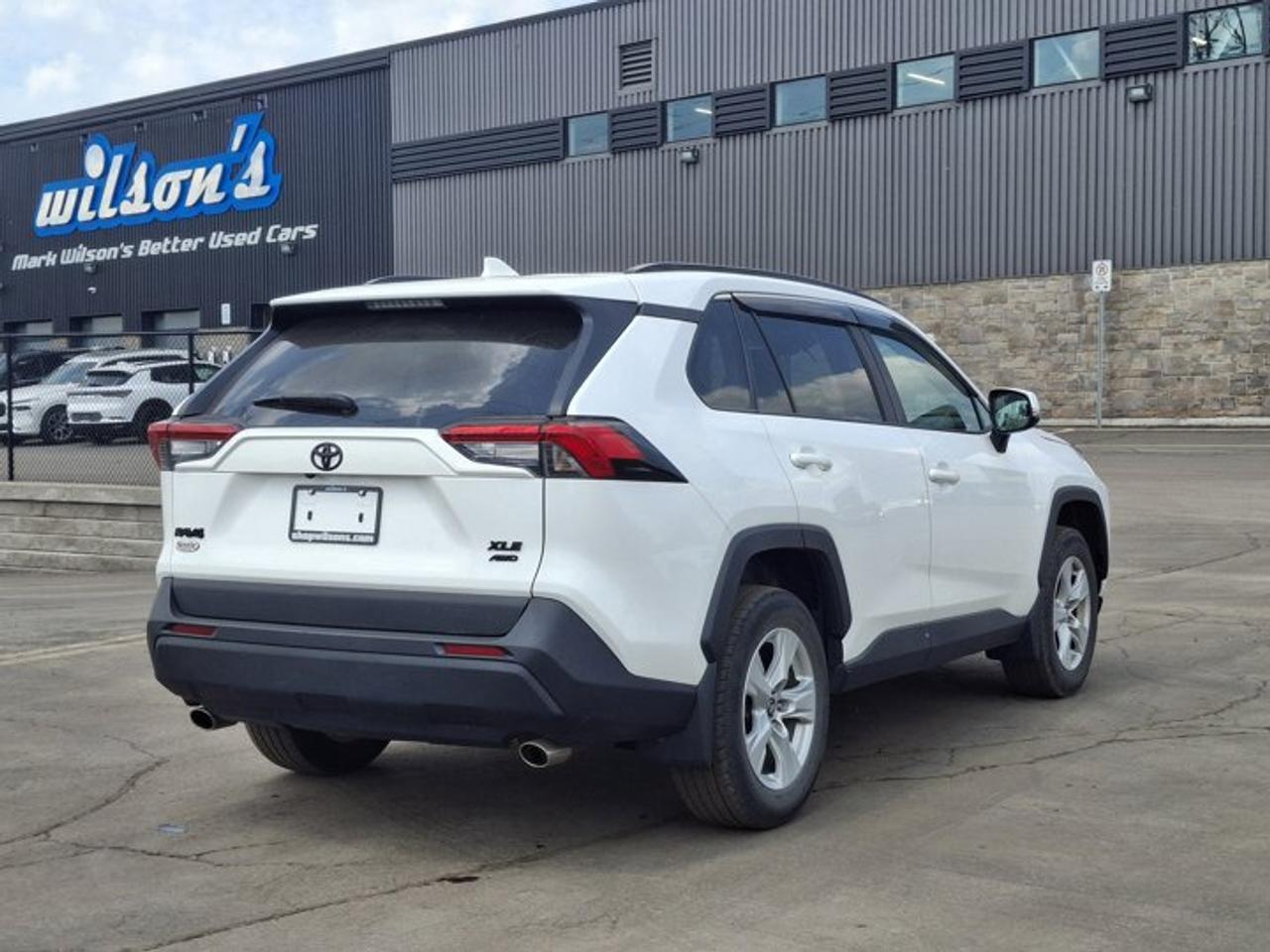 2021 Toyota RAV4 XLE AWD | Sunroof | Heated Wheel + Seats | Power Seat | Radar Cruise | CarPlay + Android | and More! Photo
