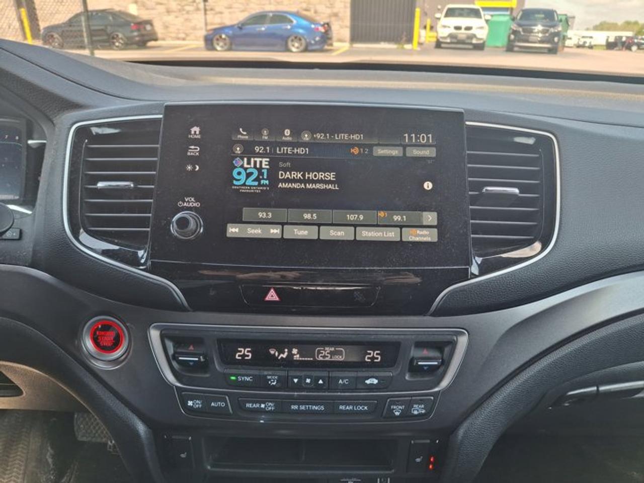 2021 Honda Passport EX-L 4WD | Leather | Sunroof | Adaptive Cruise | Heated Seats | CarPlay + Android | and More ! Photo