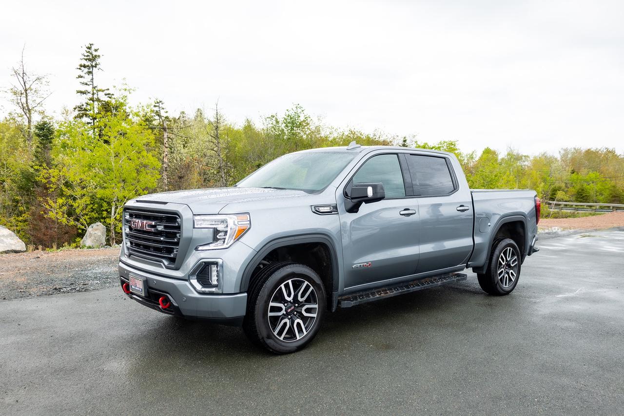 2022 GMC Sierra 1500 AT4