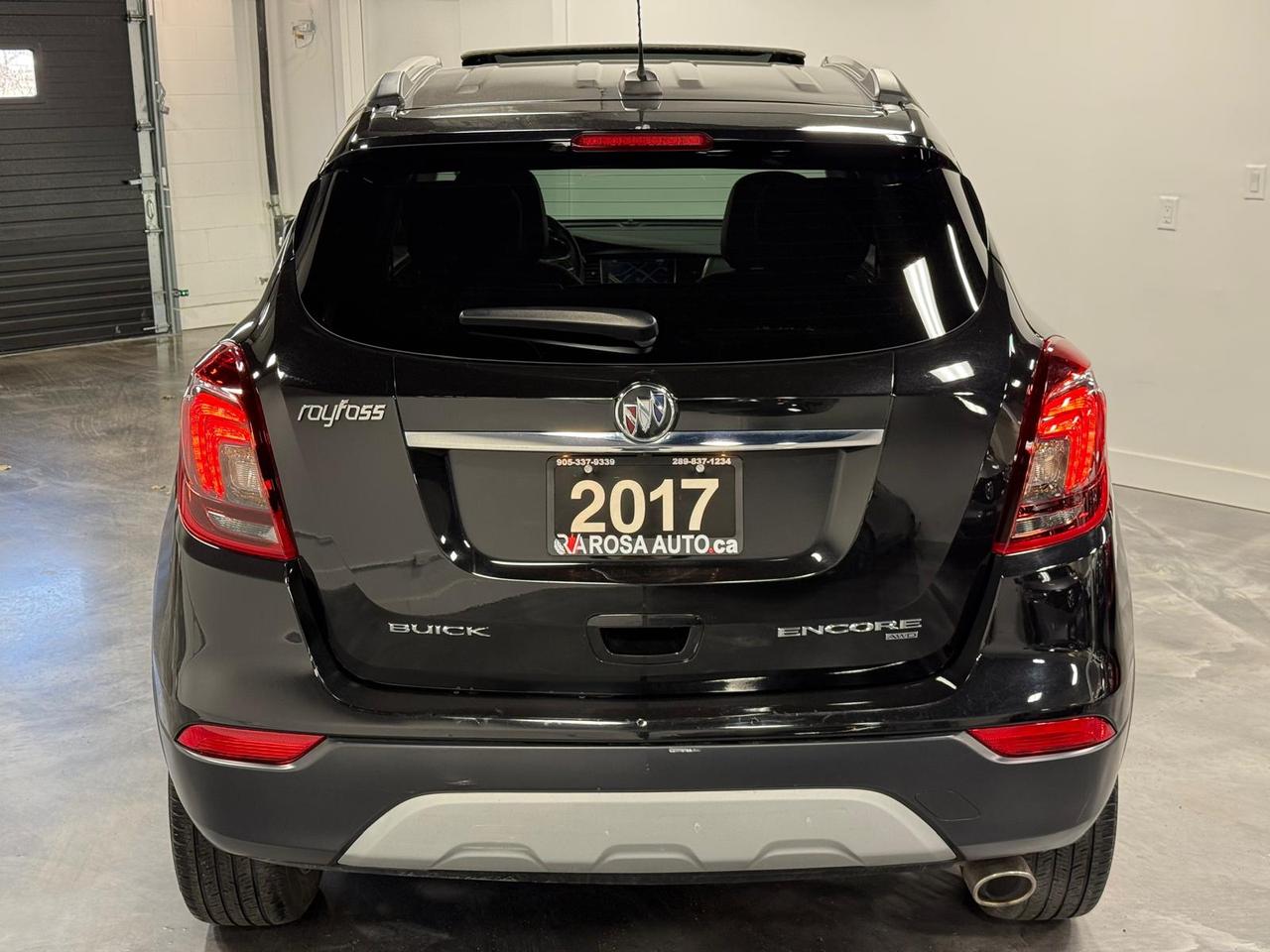 2017 Buick Encore Essence AWD NAVIGATION BLIND SPOT SUNROOF CERTIFEI Photo