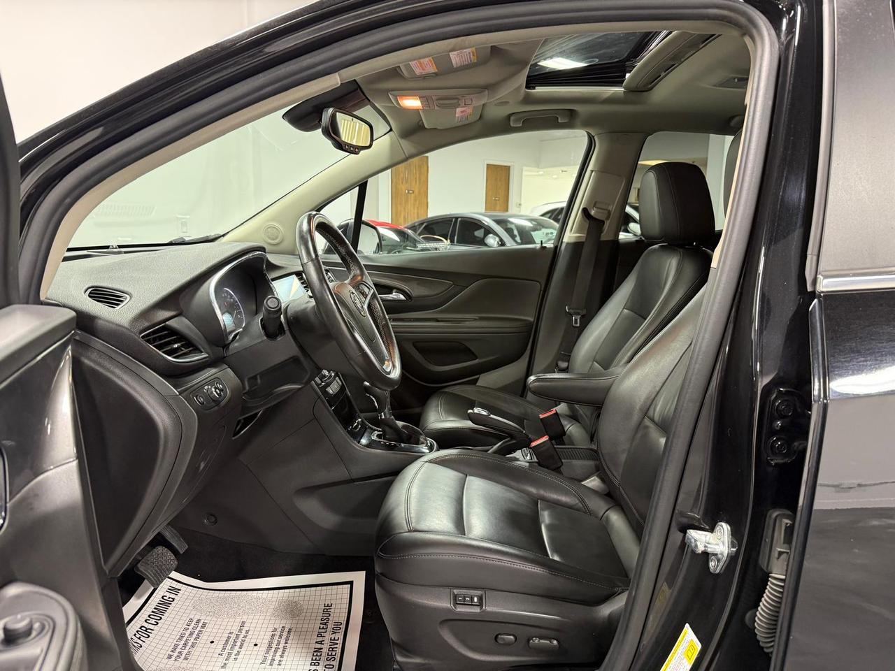 2017 Buick Encore Essence AWD NAVIGATION BLIND SPOT SUNROOF CERTIFEI Photo