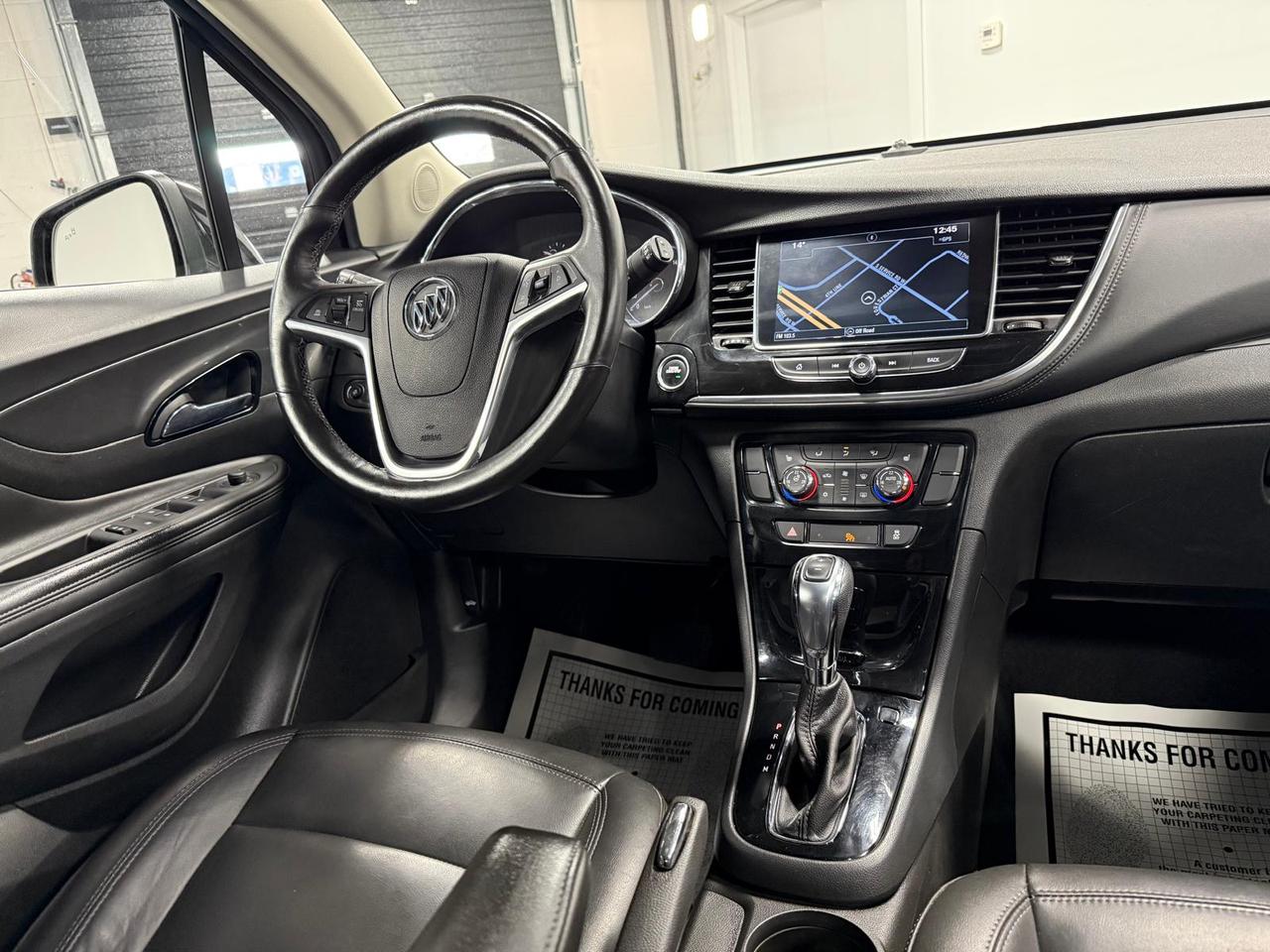 2017 Buick Encore Essence AWD NAVIGATION BLIND SPOT SUNROOF CERTIFEI Photo