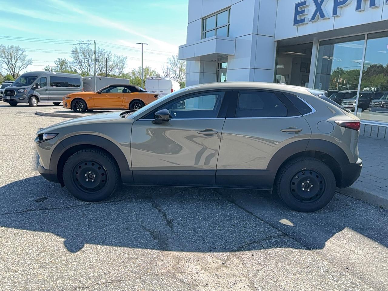 2024 Mazda CX-30 SUNA! LOCAL TRADE, LOADED! LIKE NEW! LEATHER, ROOF Photo