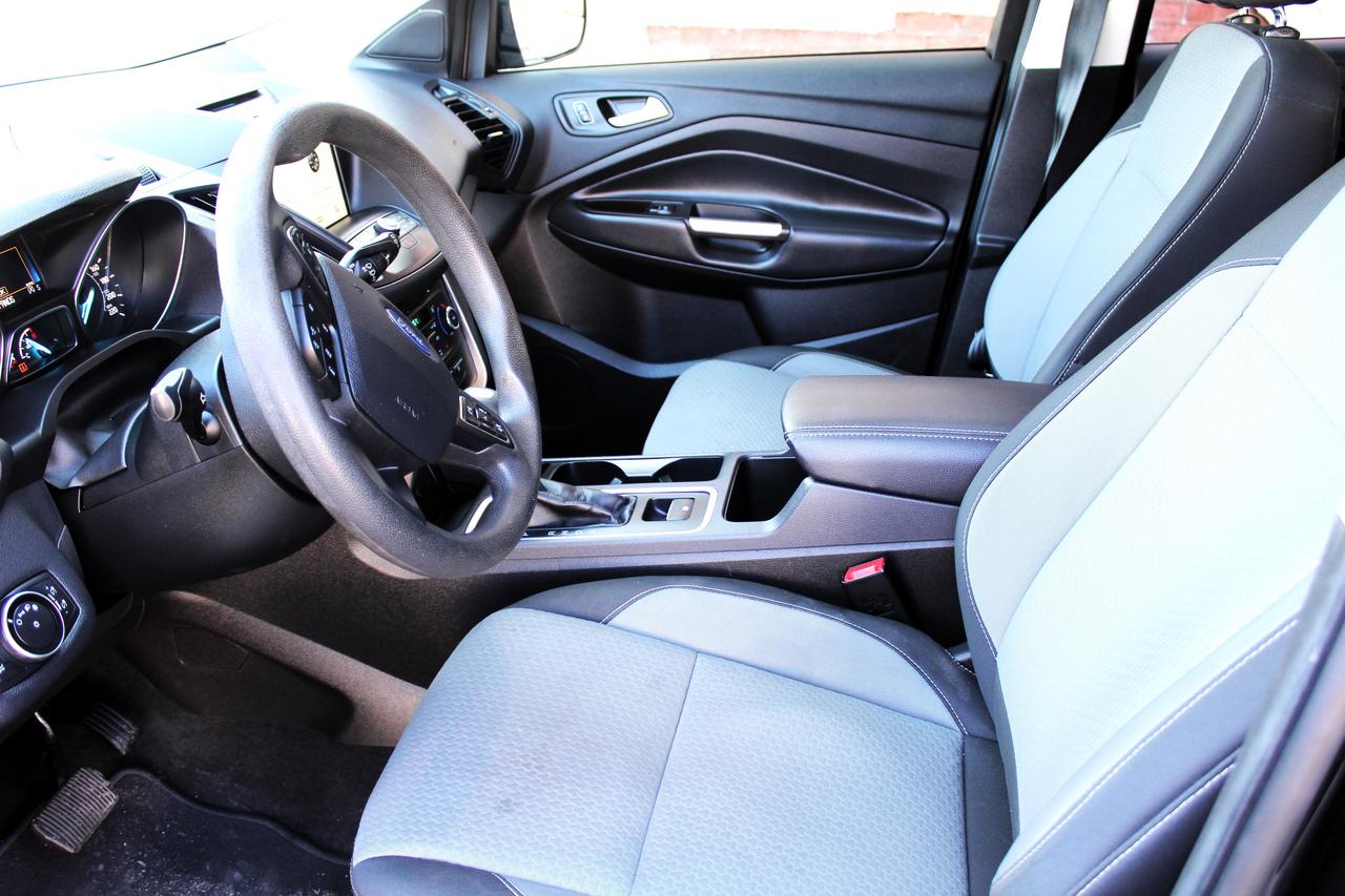 2017 Ford Escape SE Photo