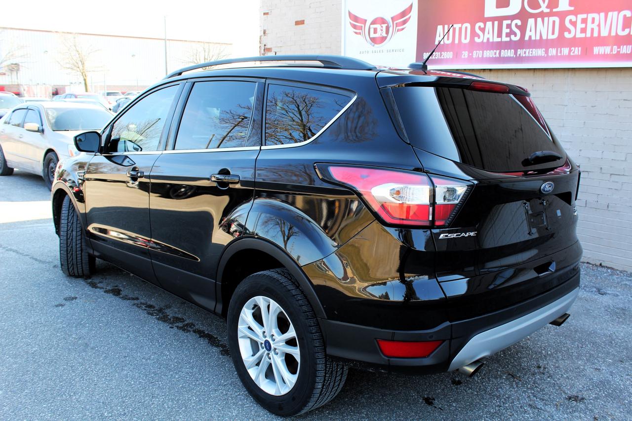 2017 Ford Escape SE Photo