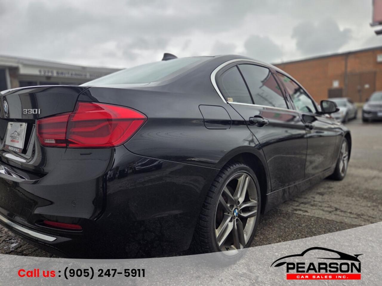 2017 BMW 3-Series 330i xDrive Photo