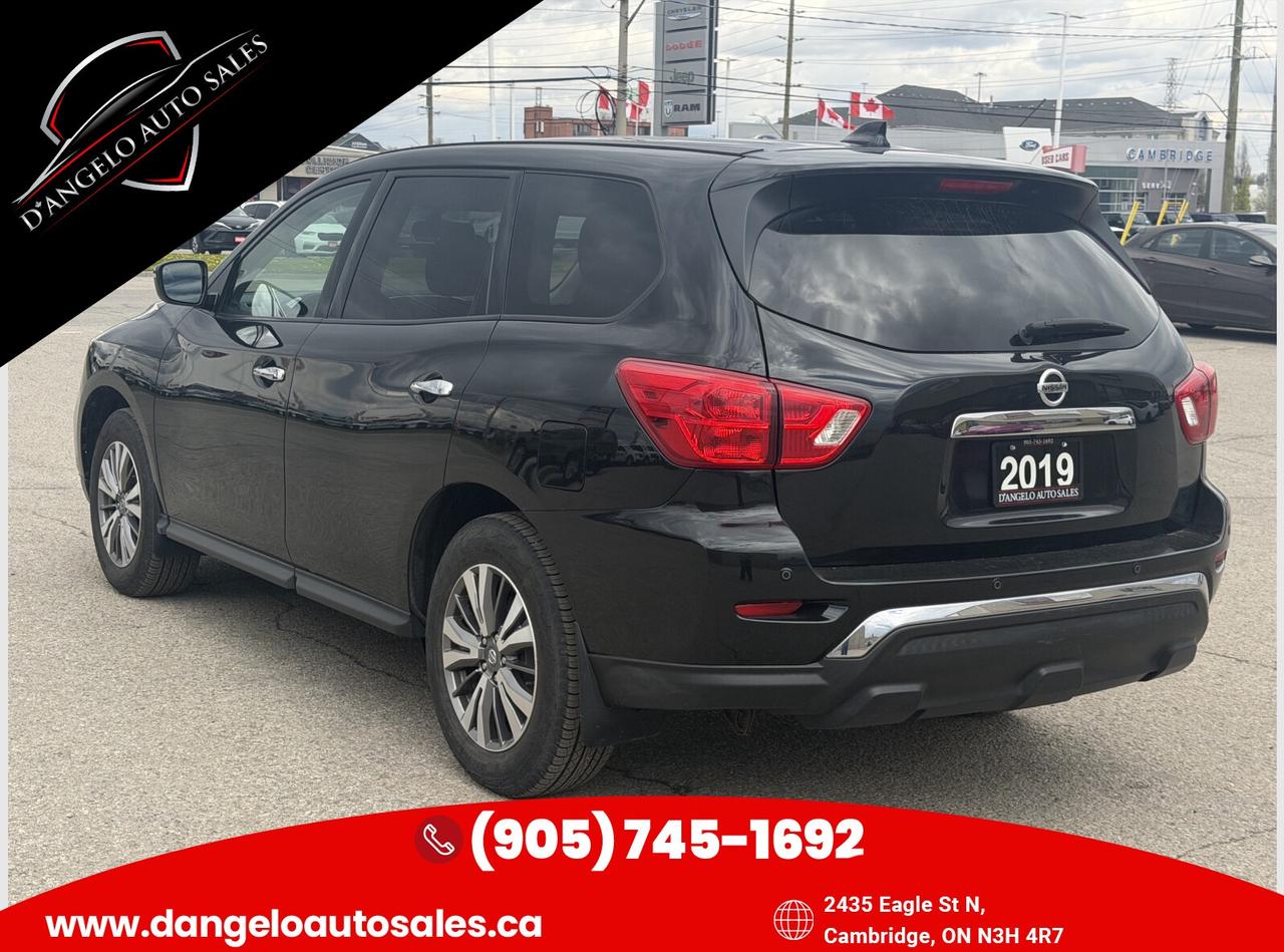 2019 Nissan Pathfinder SL Photo