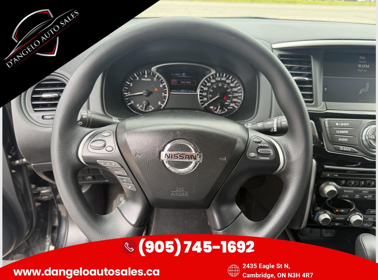 2019 Nissan Pathfinder SL Photo