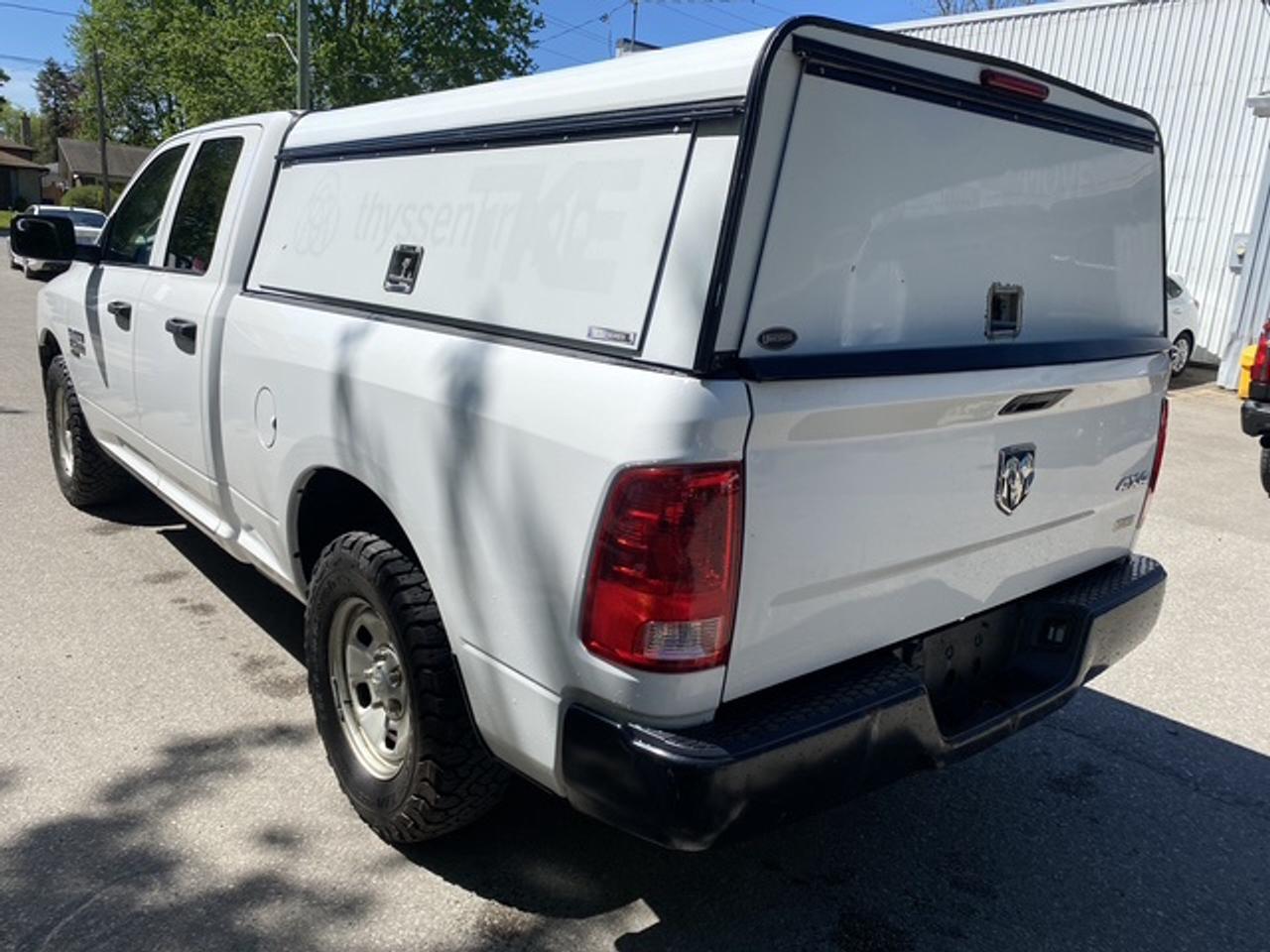 2019 RAM 1500 Classic 1500 Classic Photo4