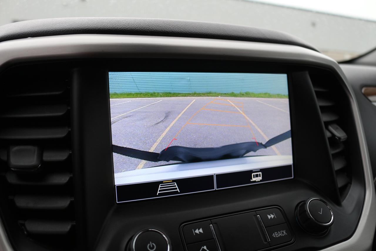 2023 GMC Acadia SLE1 Photo