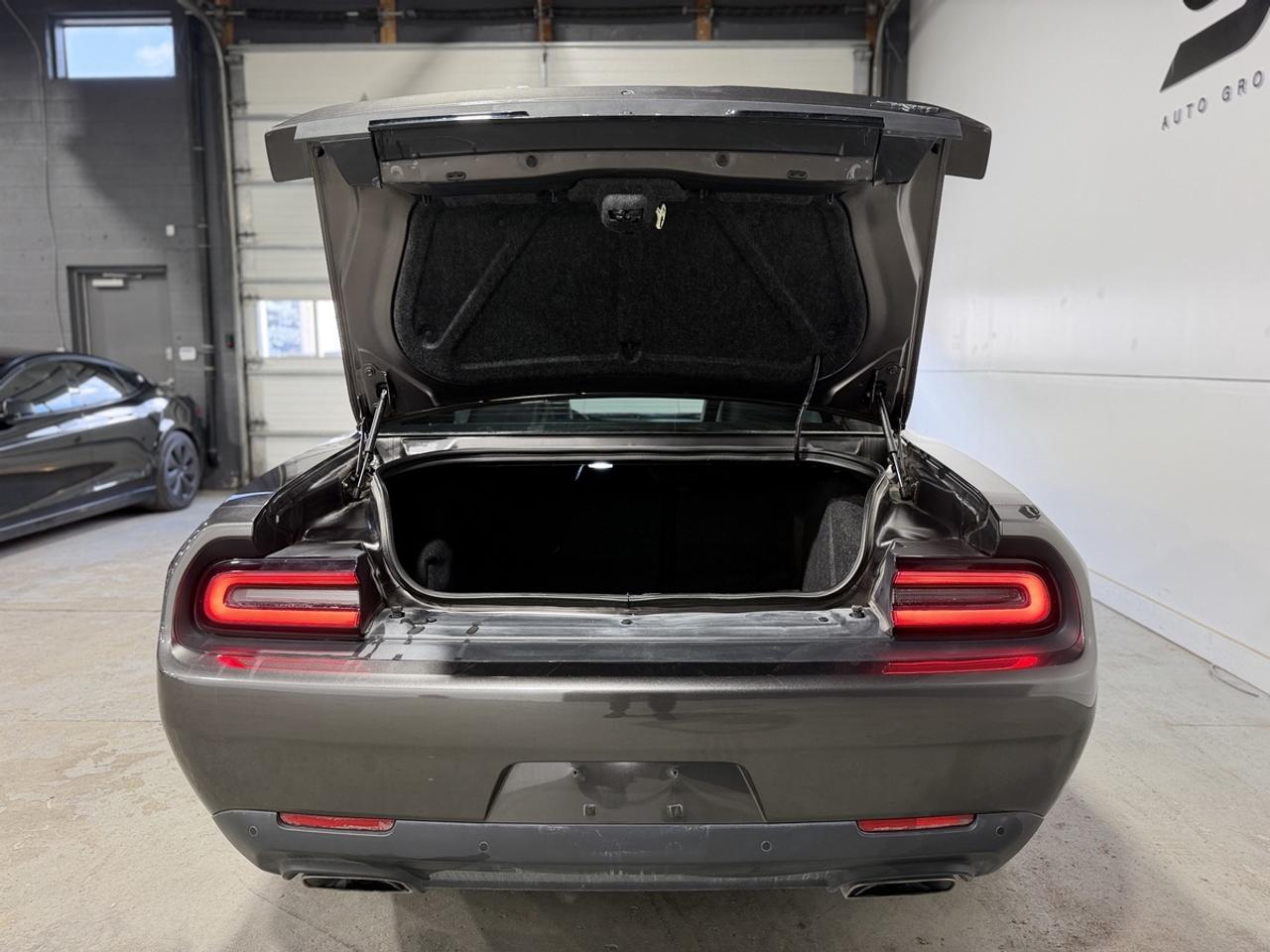 2018 Dodge Challenger SRT 392 Photo
