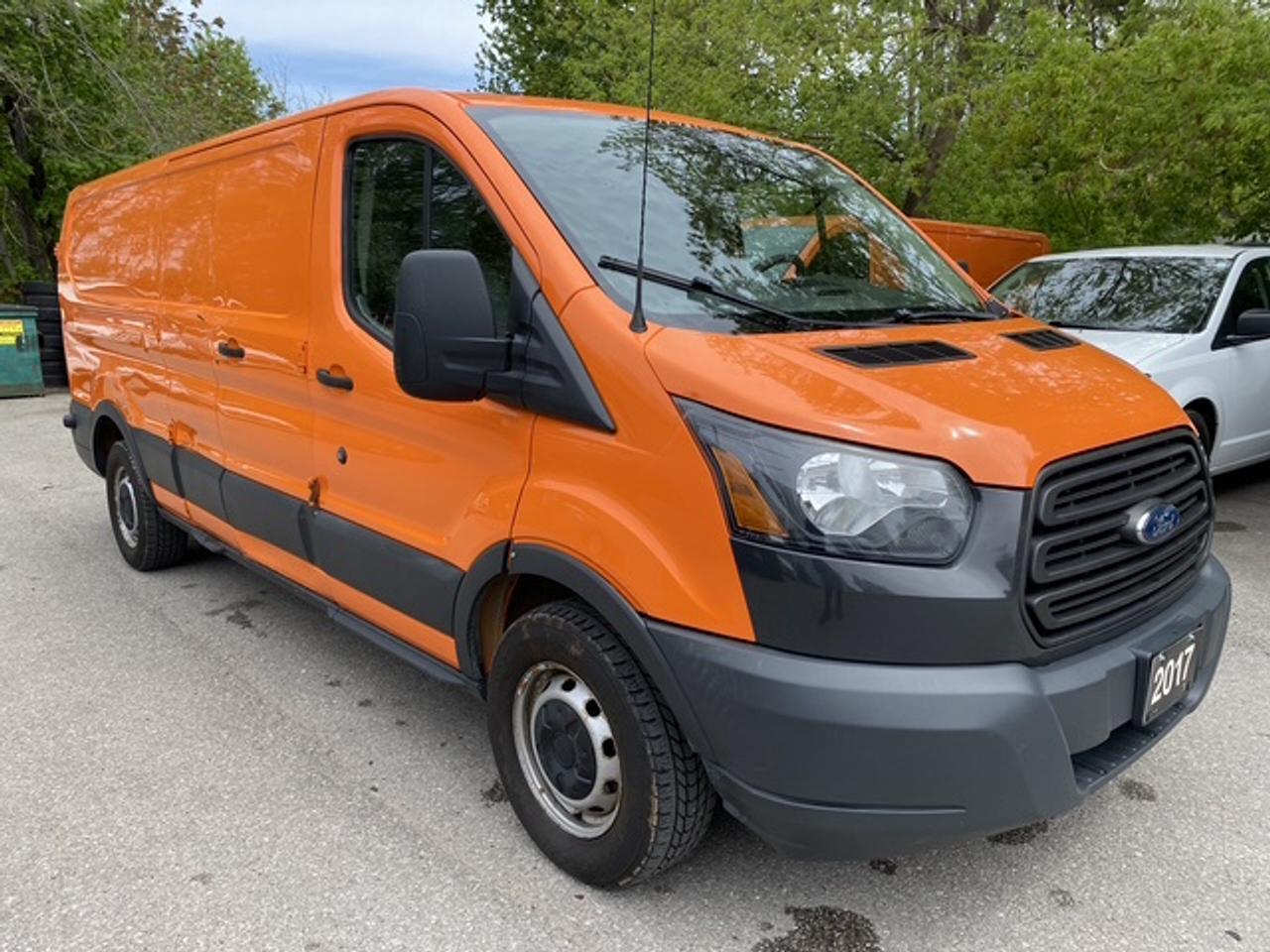 2017 Ford Transit VAN T-150 148" LOW RF 86 Photo2