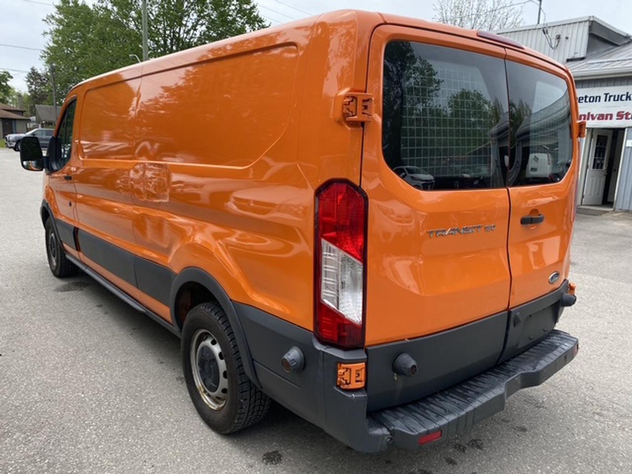 2017 Ford Transit VAN T-150 148" LOW RF 86 Photo