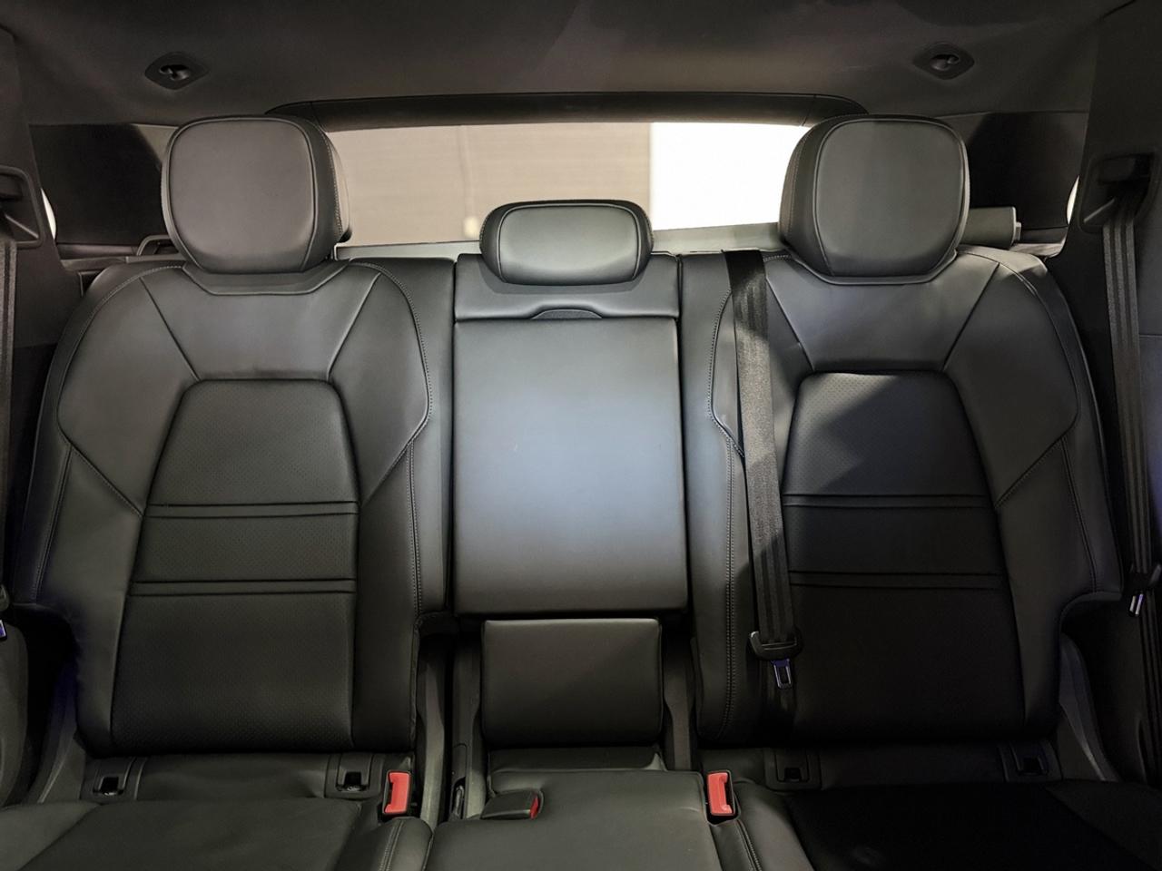 2019 Porsche Cayenne  Photo