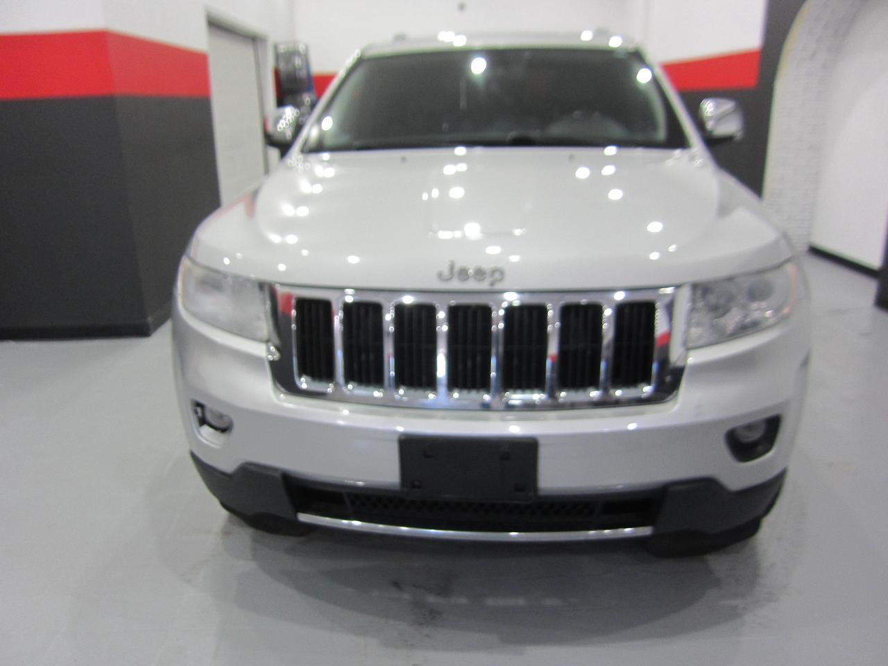 2011 Jeep Grand Cherokee Limited Photo