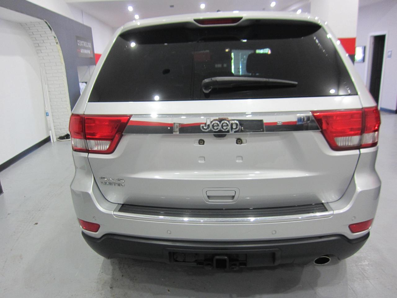 2011 Jeep Grand Cherokee Limited Photo