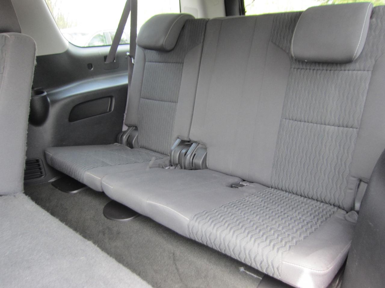 2016 GMC Yukon XL SLE Photo