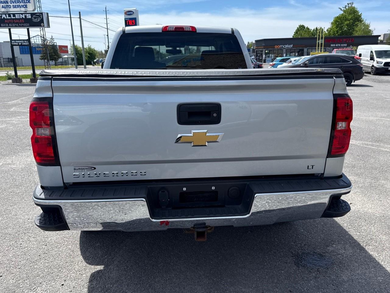 2016 Chevrolet Silverado 1500 Double Cab Standard Box 4-Wheel Drive LT w/1LT Photo3