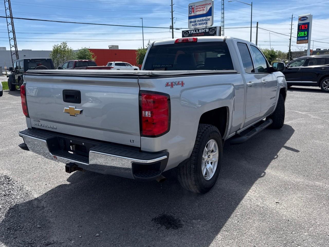 2016 Chevrolet Silverado 1500 Double Cab Standard Box 4-Wheel Drive LT w/1LT Photo