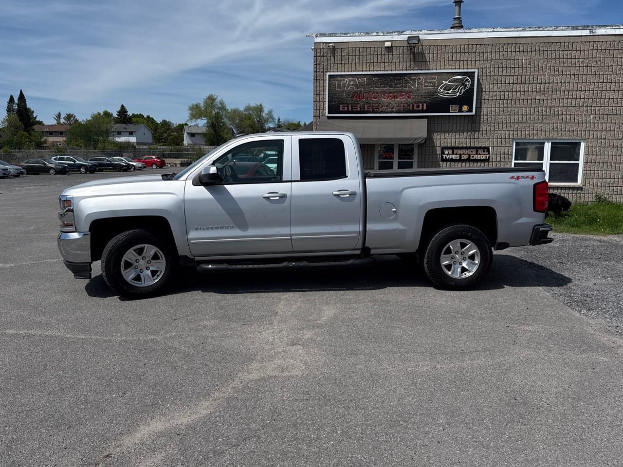 2016 Chevrolet Silverado 1500 Double Cab Standard Box 4-Wheel Drive LT w/1LT Photo