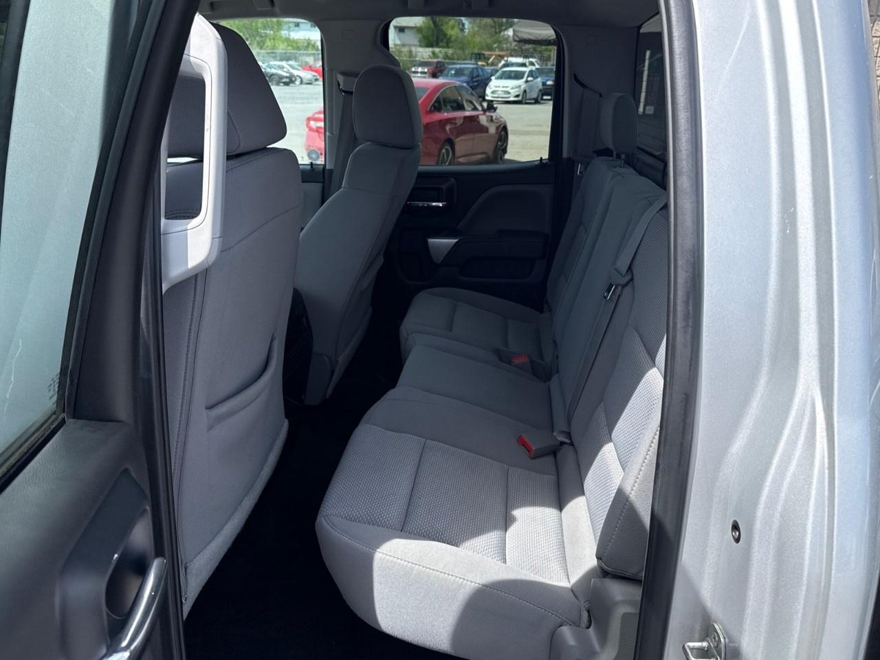 2016 Chevrolet Silverado 1500 Double Cab Standard Box 4-Wheel Drive LT w/1LT Photo