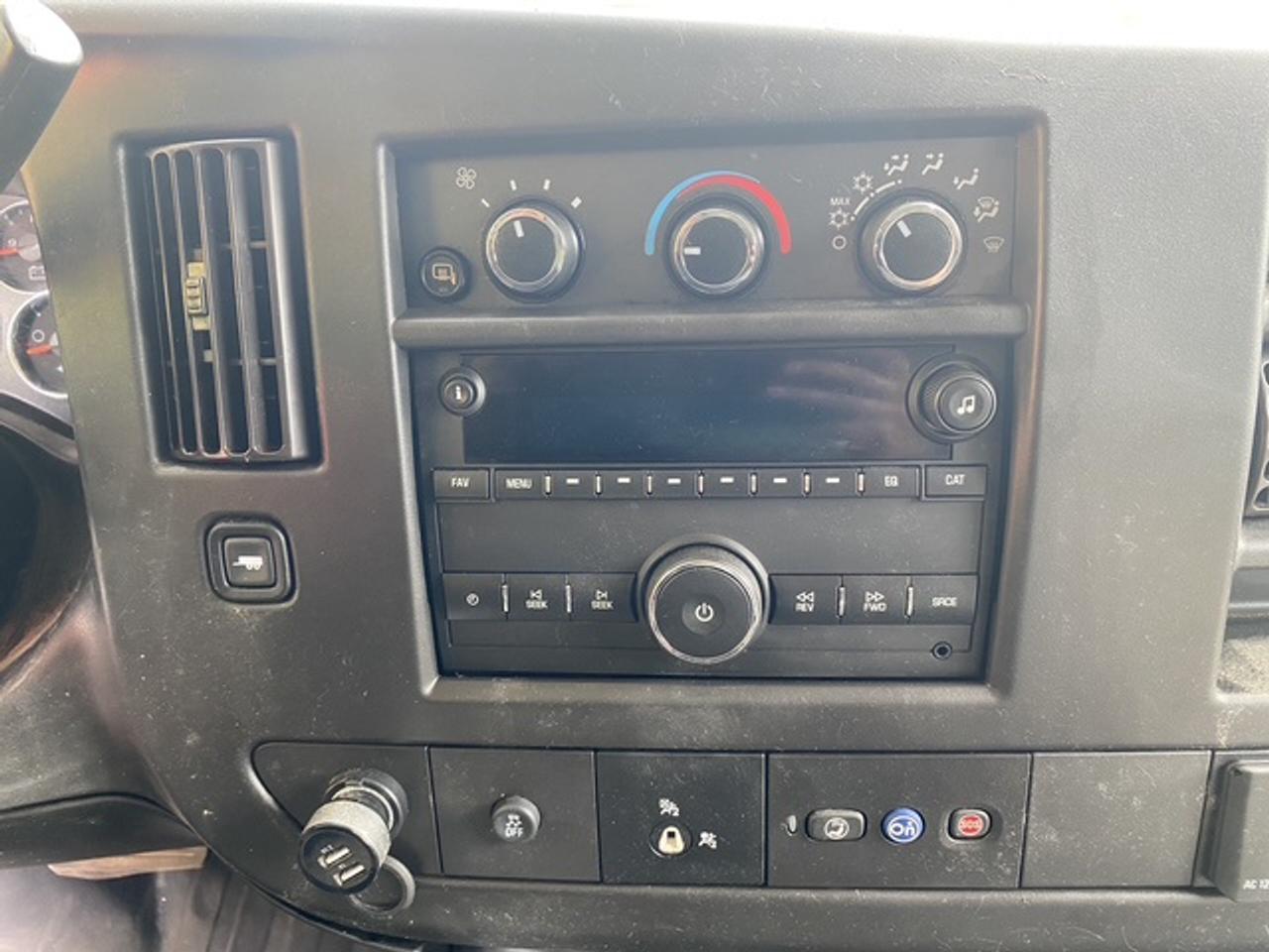 2020 Chevrolet Express 2500 Photo