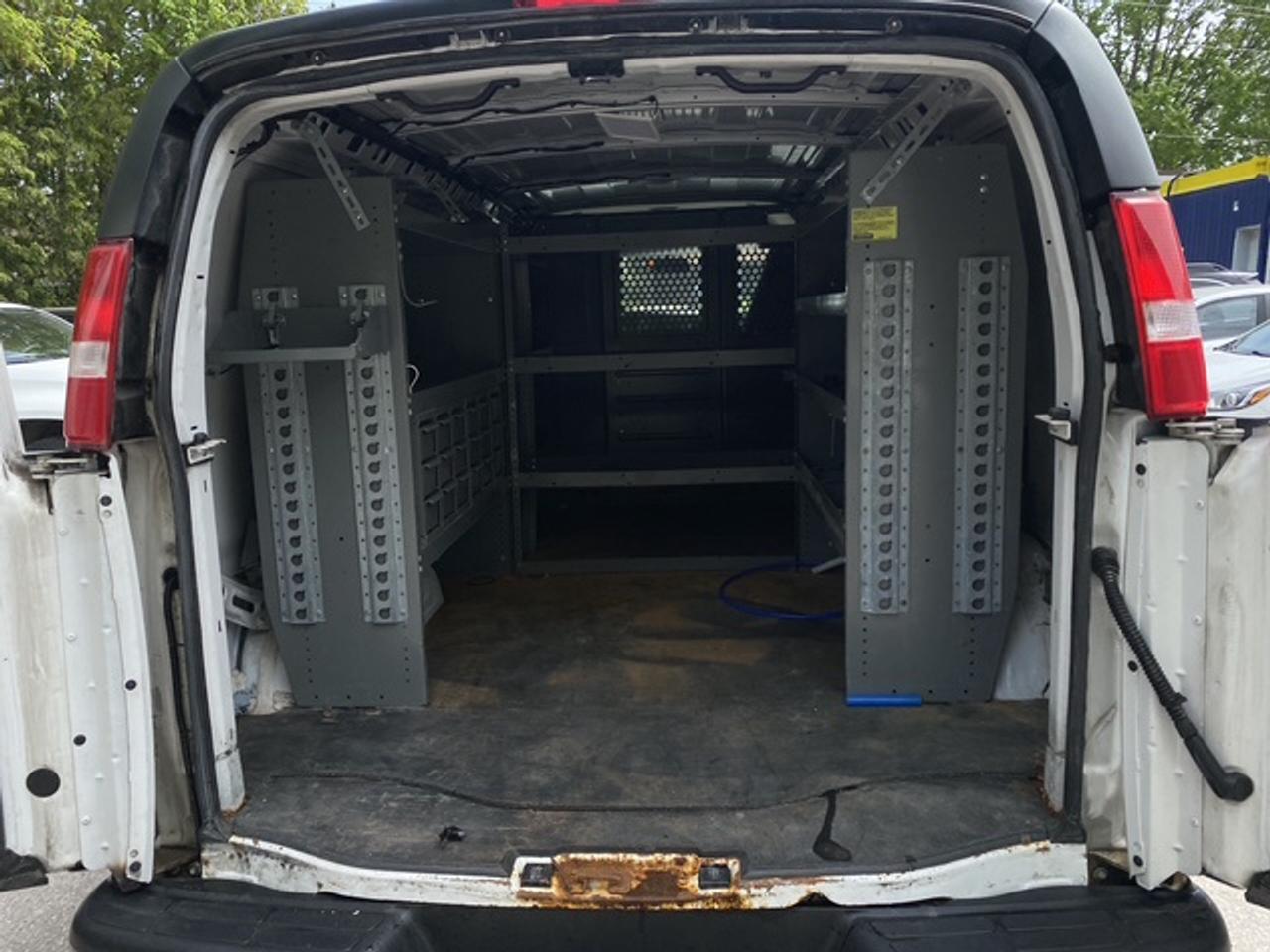 2020 Chevrolet Express 2500 Photo