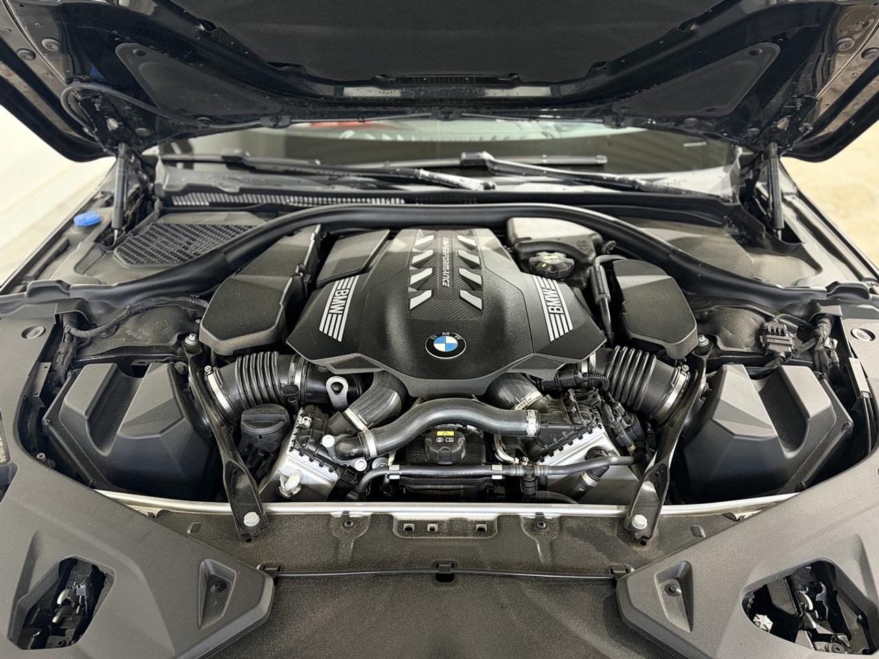 2019 BMW 8-Series M850i xDrive Photo