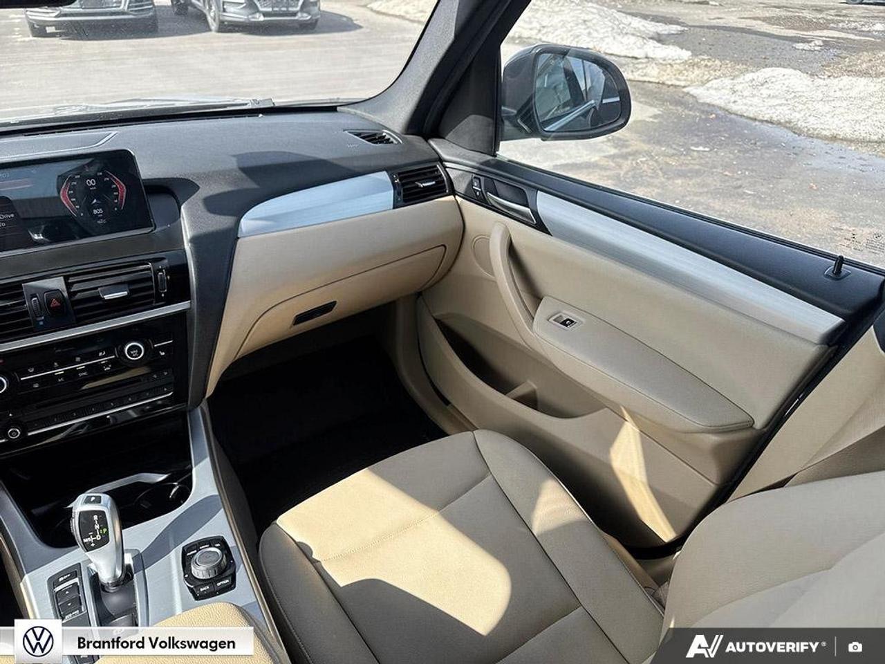 2017 BMW X3 xDrive28i Photo