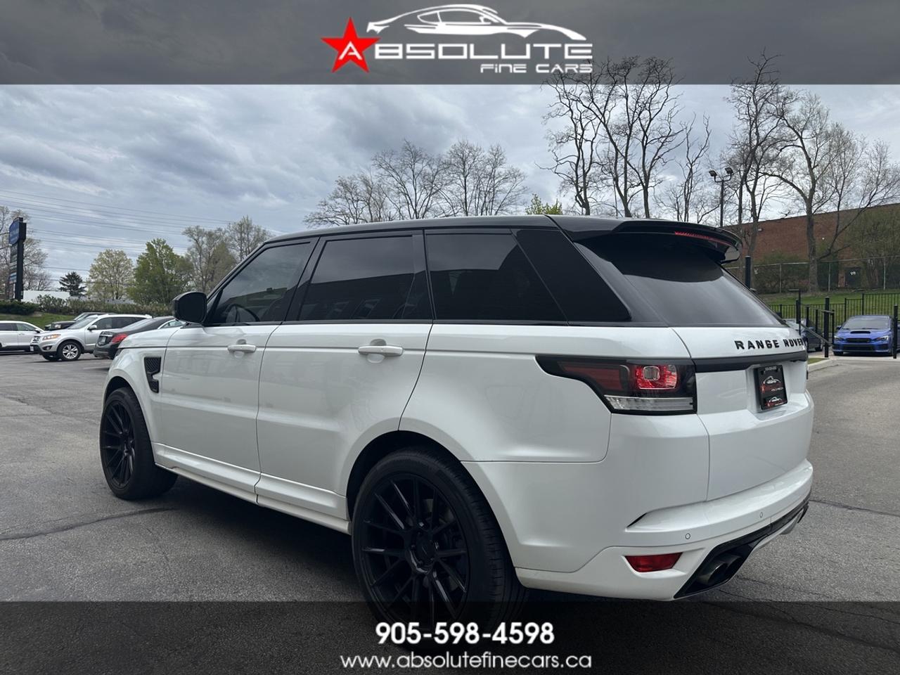 2015 Land Rover Range Rover Sport SVR Photo
