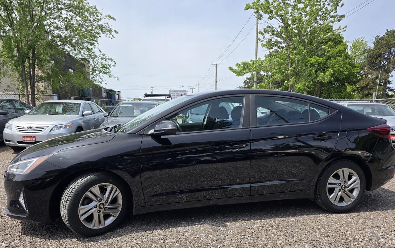 2020 Hyundai Elantra SEL Photo
