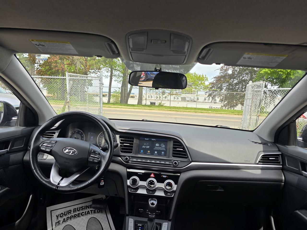 2020 Hyundai Elantra SEL Photo