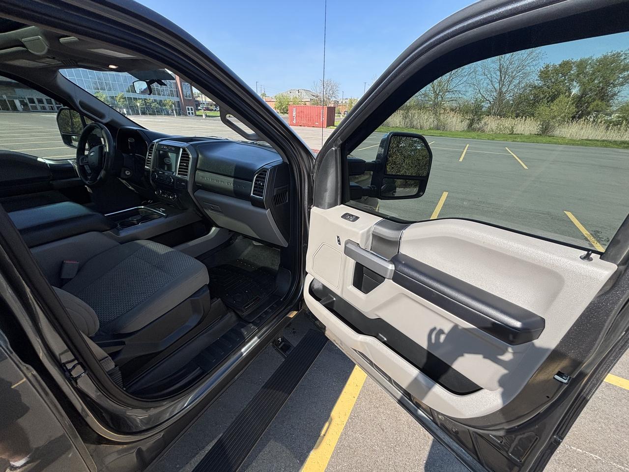 2017 Ford F-350 Super Duty  Photo