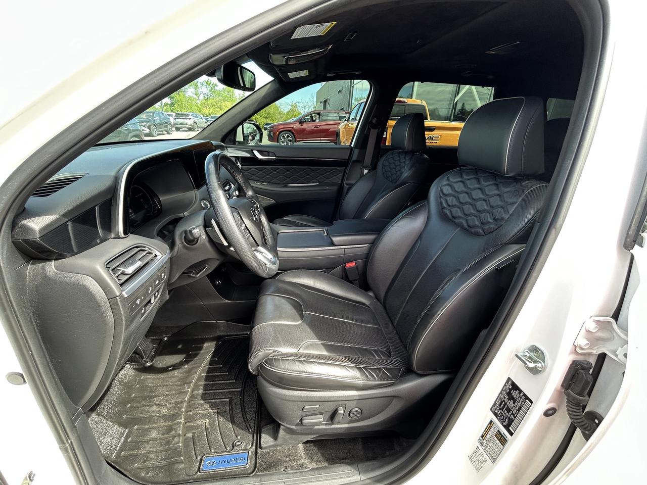 2022 Hyundai PALISADE Ultimate Calligraphy 7-Passenger AWD Photo