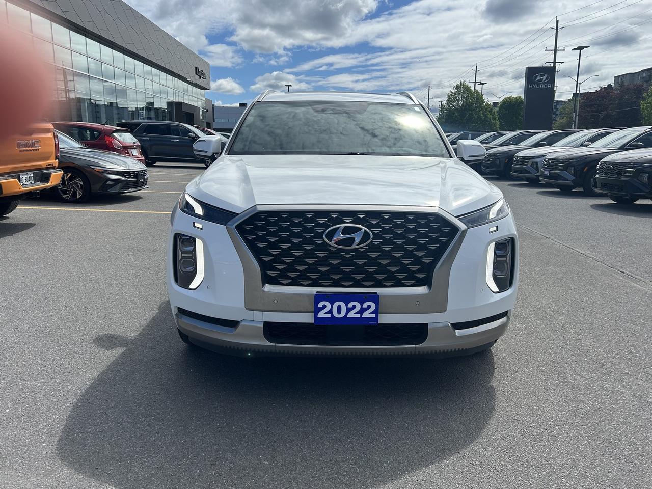 2022 Hyundai PALISADE Ultimate Calligraphy 7-Passenger AWD Photo