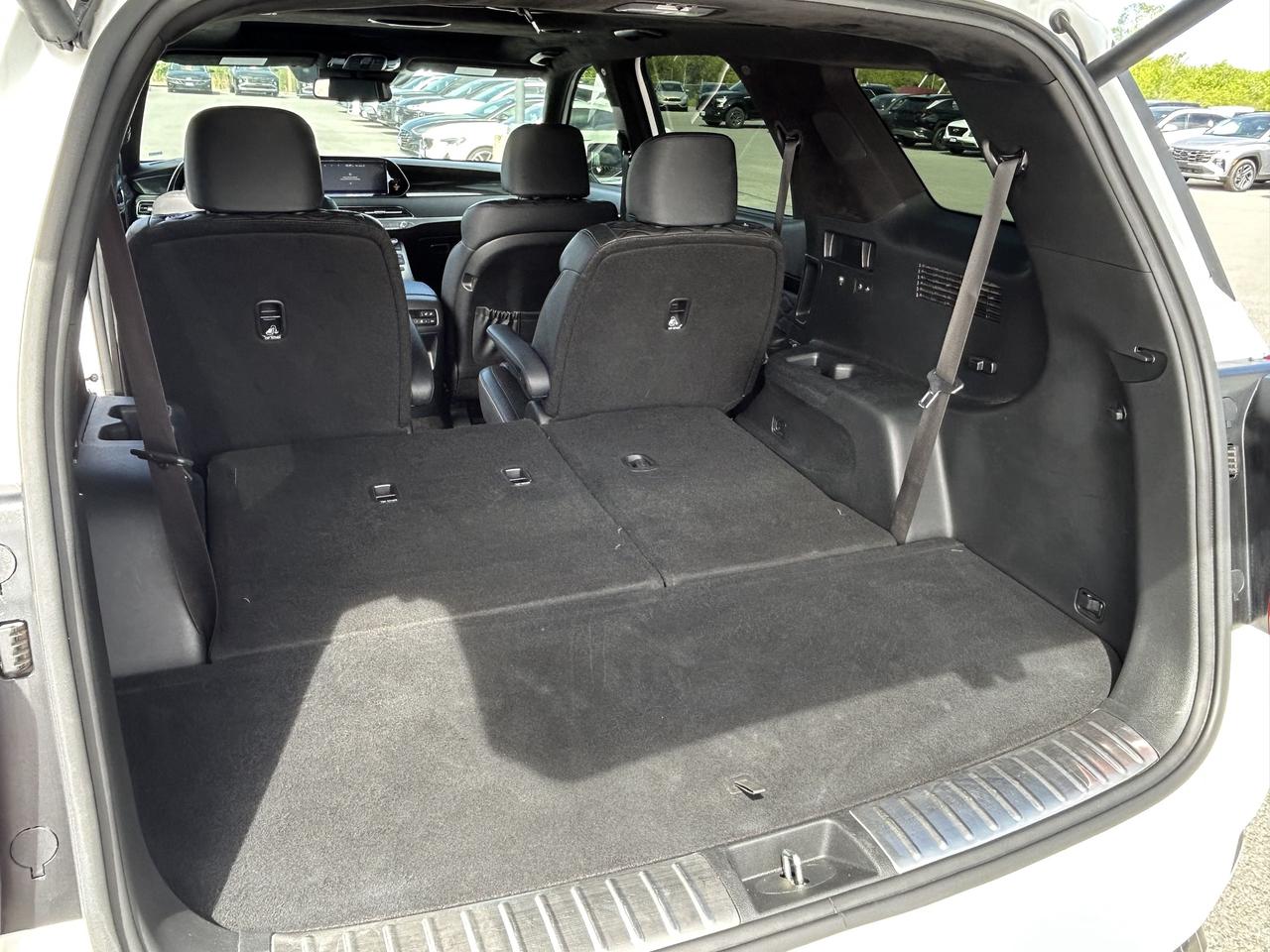 2022 Hyundai PALISADE Ultimate Calligraphy 7-Passenger AWD Photo