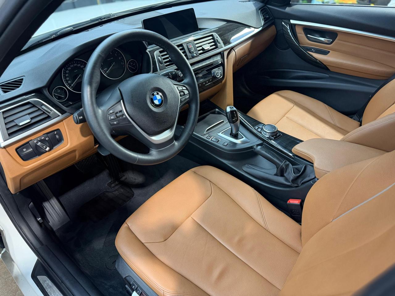 2017 BMW 3-Series 330i xDrive|LOADED|CLEAN TITLE Photo