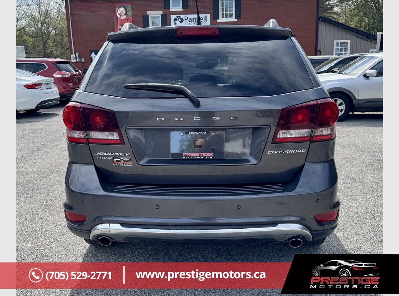 2017 Dodge Journey Crossroad Photo