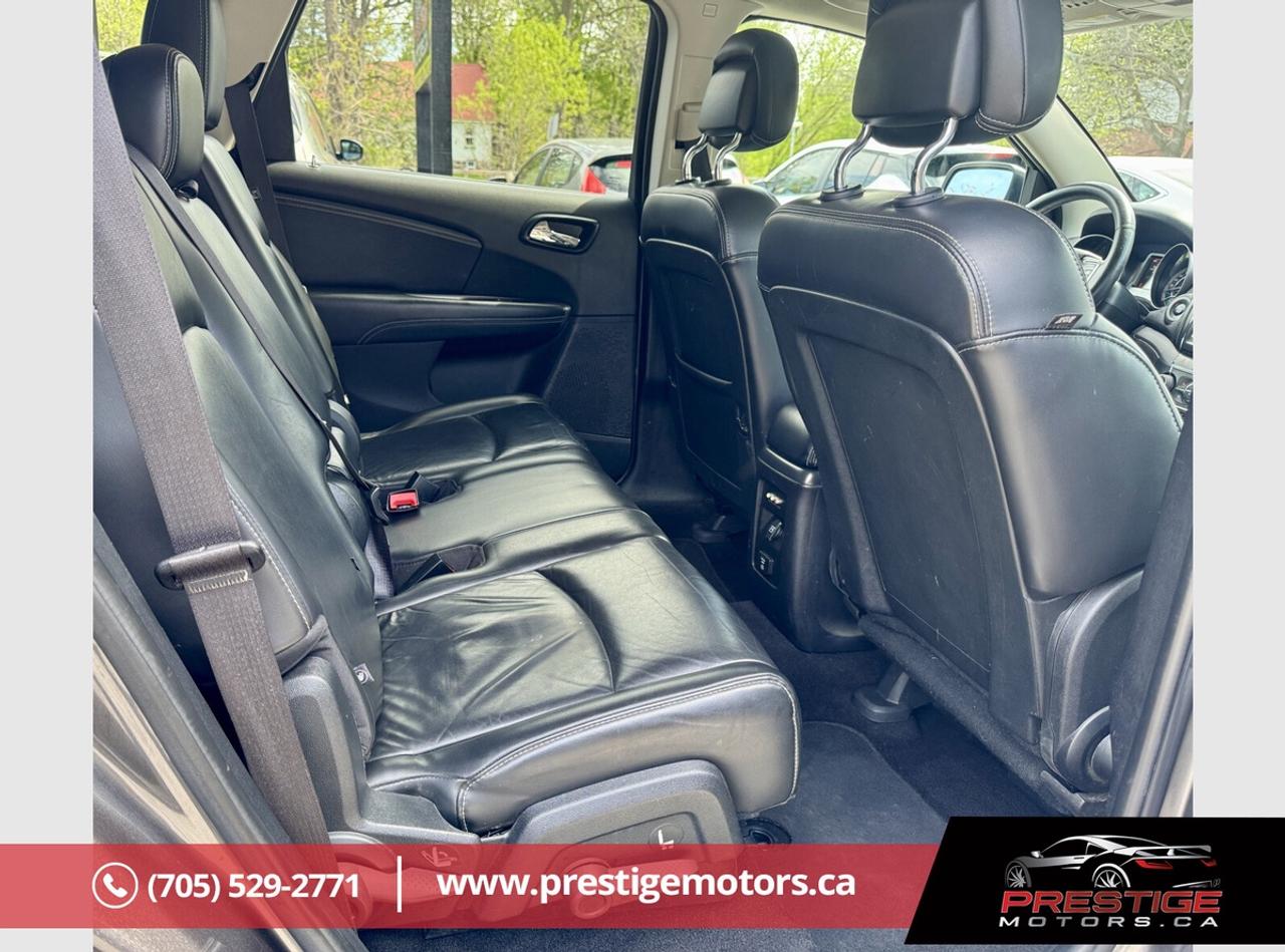 2017 Dodge Journey Crossroad Photo