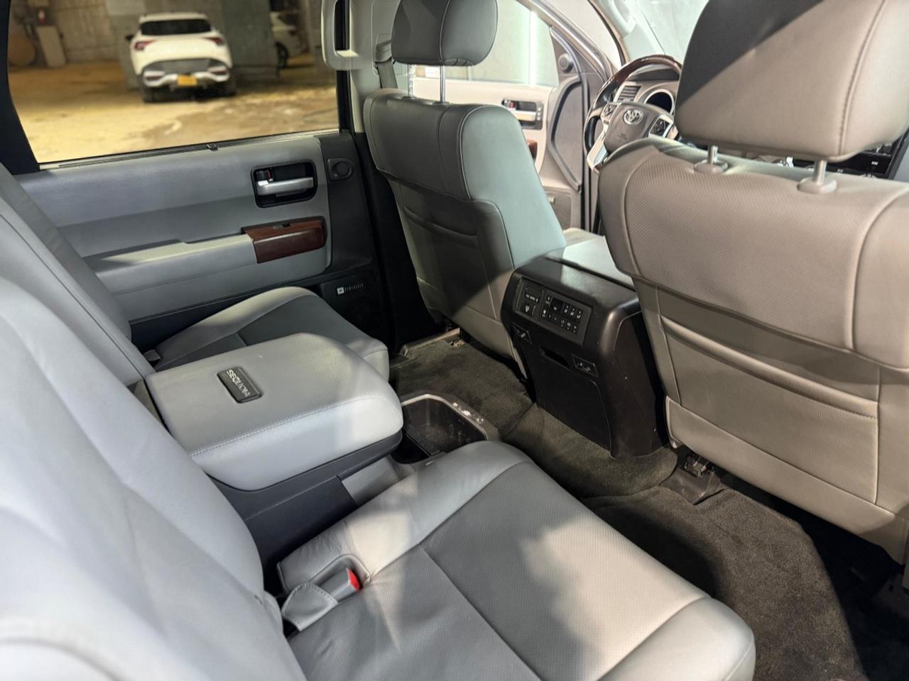 2016 Toyota Sequoia ONE OWNER|PLATINUM|CLEAN CARFAX Photo