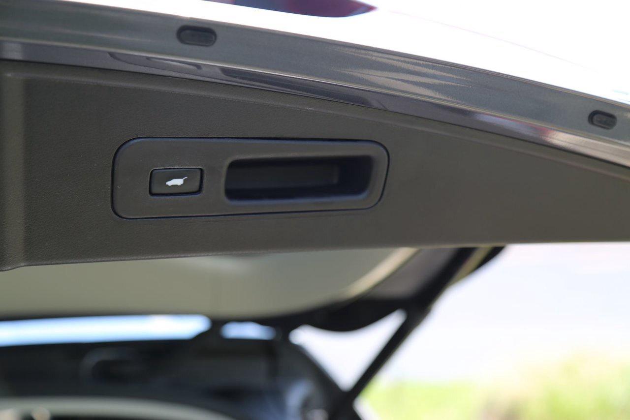 2017 Acura MDX Elite Pkg Photo