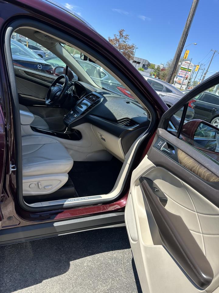 2017 Lincoln MKC Reserve Photo