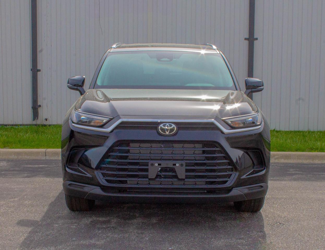2026 Toyota Grand Highlander XLE 4dr All-Wheel Drive Photo