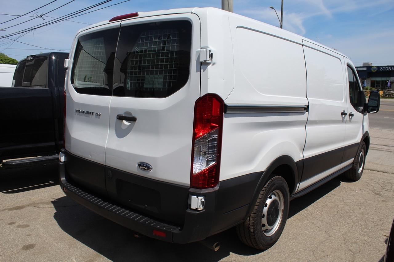2020 Ford Transit T 150 Low Roof 130" Heated seats Back Cam Divider Photo