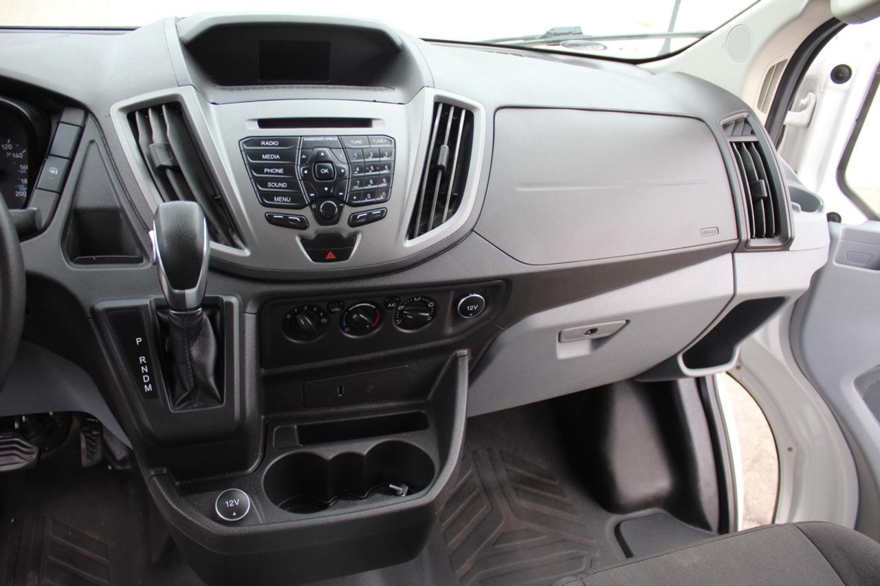 2018 Ford Transit T 150 Low Roof 130" Back cam divider Photo