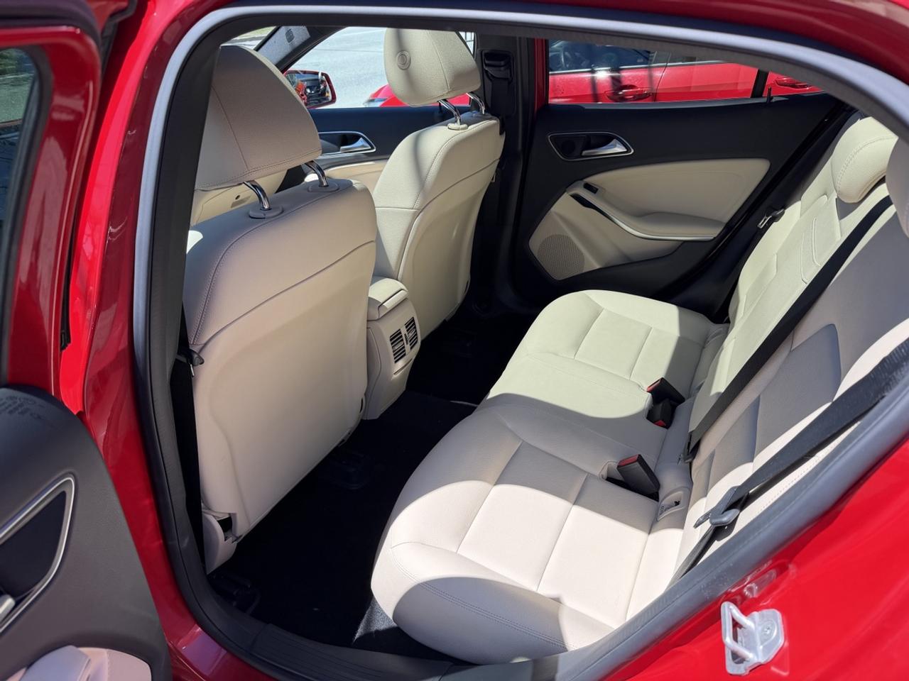 2017 Mercedes-Benz GLA-Class GLA250 4-MATIC Photo