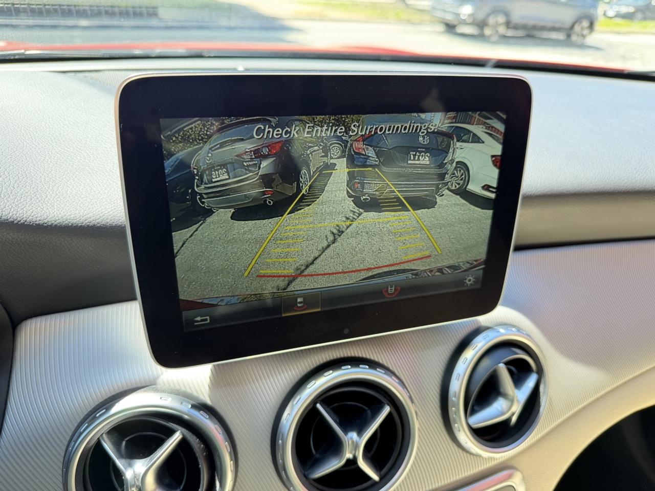 2017 Mercedes-Benz GLA-Class GLA250 4-MATIC Photo