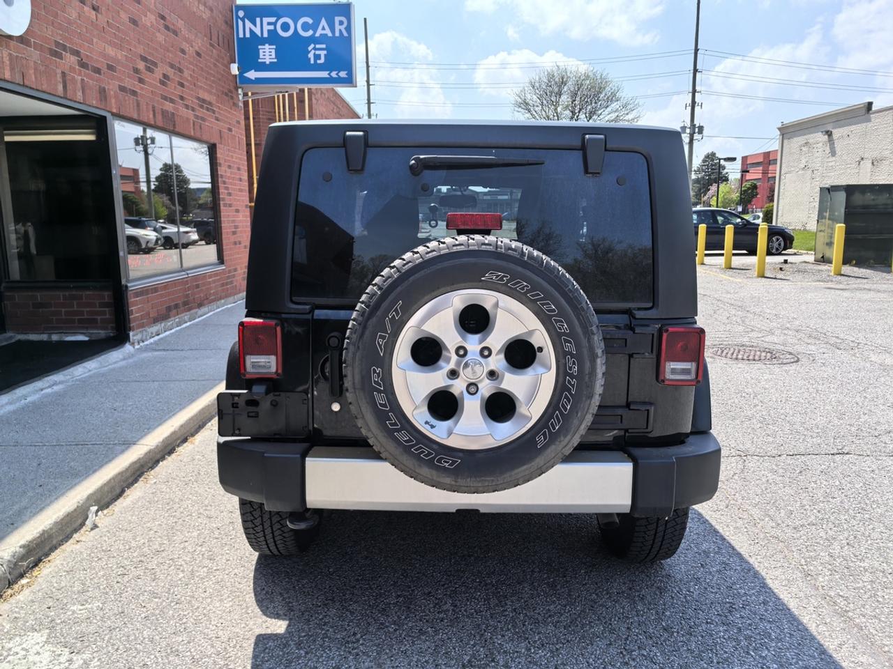2015 Jeep Wrangler Sahara Photo
