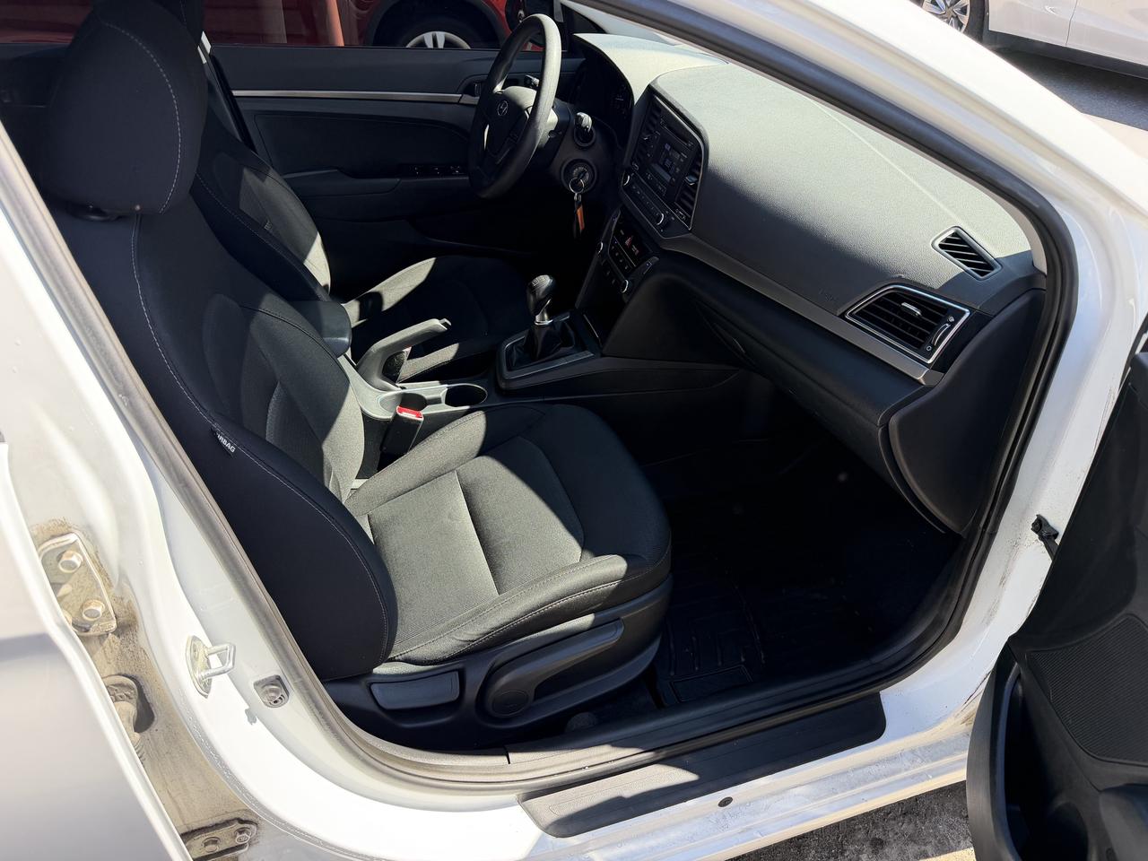 2017 Hyundai Elantra SE Photo