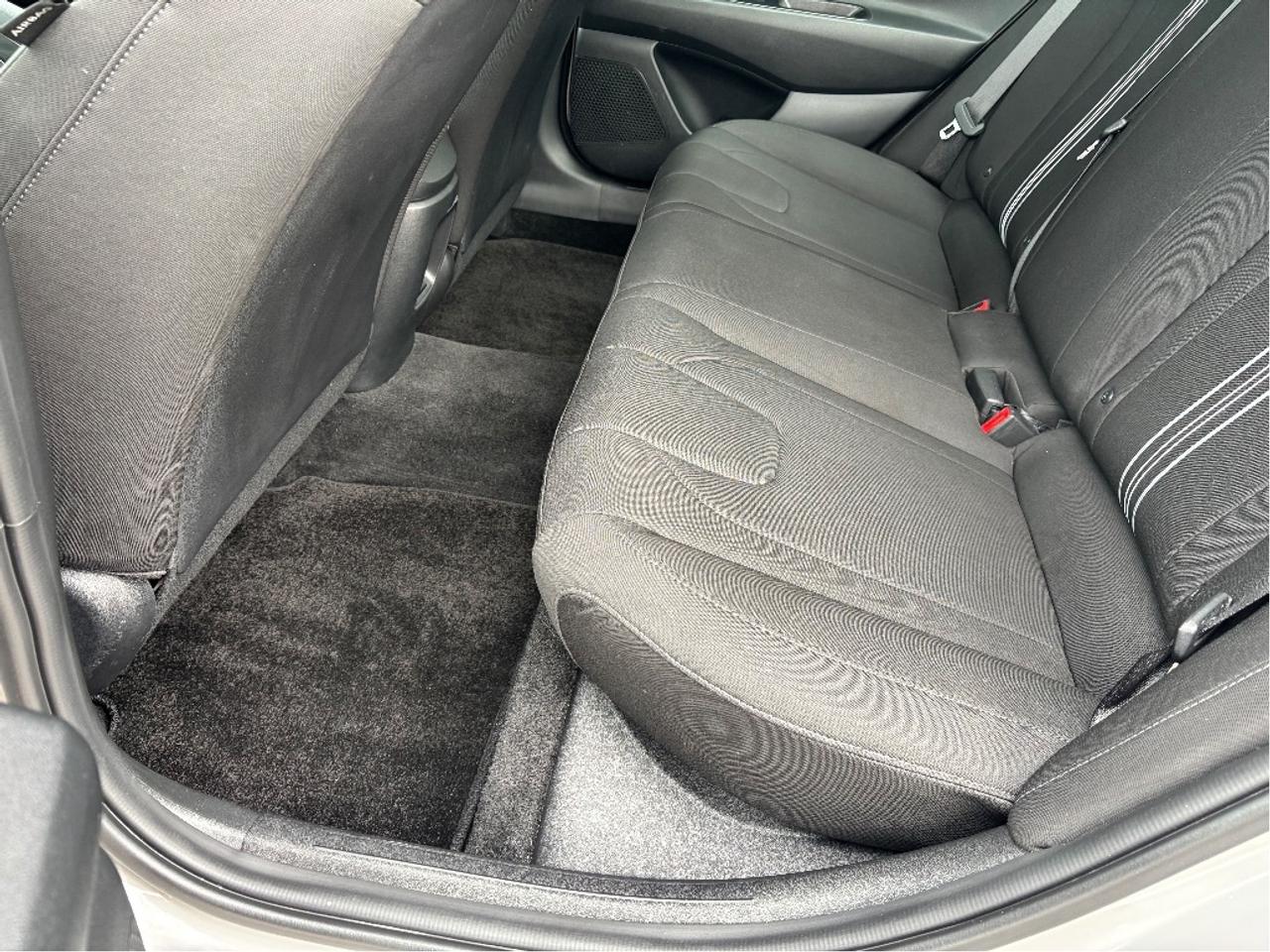 2025 Hyundai Elantra Preferred Photo